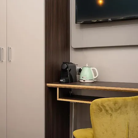 Strategic -fully Equipped, 5 Minutes From Station, M2, M3, Airport Shuttle Appartamento Milano