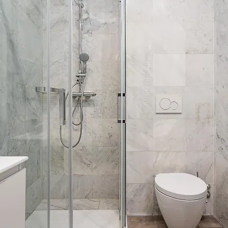 Strategic -fully Equipped, 5 Minutes From Station, M2, M3, Airport Shuttle Appartamento *