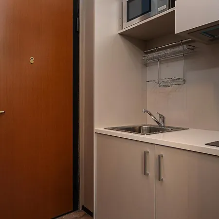 Appartamento Strategic -fully Equipped, 5 Minutes From Station, M2, M3, Airport Shuttle Milano