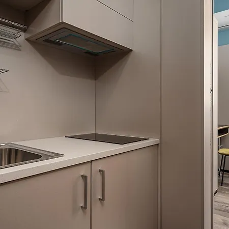 Strategic -fully Equipped, 5 Minutes From Station, M2, M3, Airport Shuttle Appartamento Milano